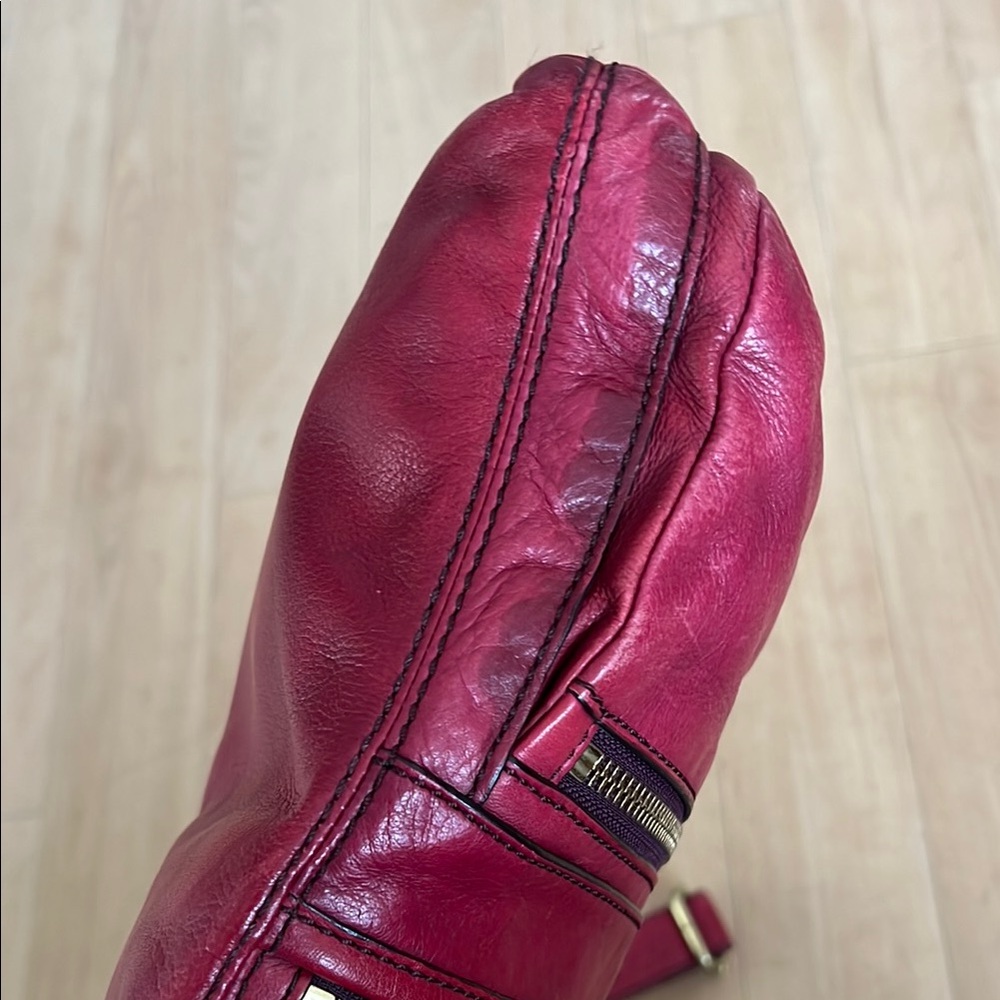 Fossil Red Burgundy Crossbody Bag with Adjustable Strap and Gold tone Hardware - Picture 7 of 12